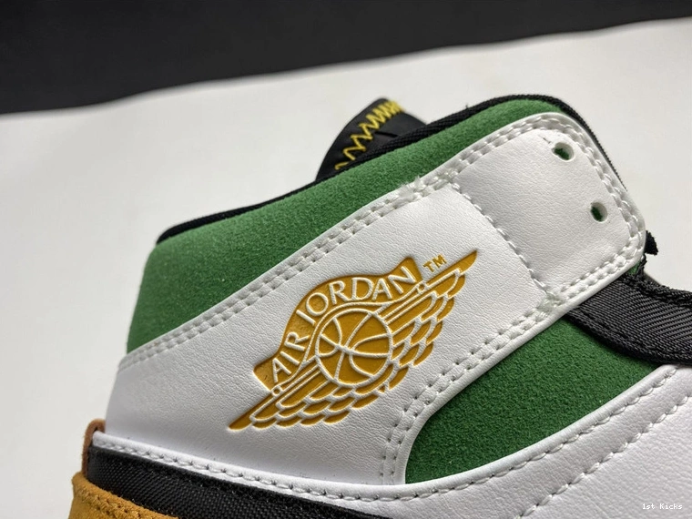 Mid Jordan Oakland 852542-101 - 1 0829